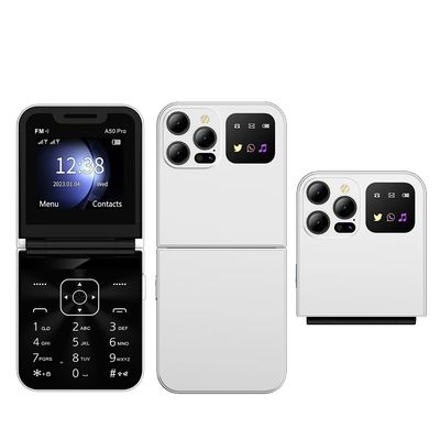 Un buon prezzo. Telefono 2G compatto e versatile con torcia a LED e funzione di vibrazione per qualsiasi situazione in linea